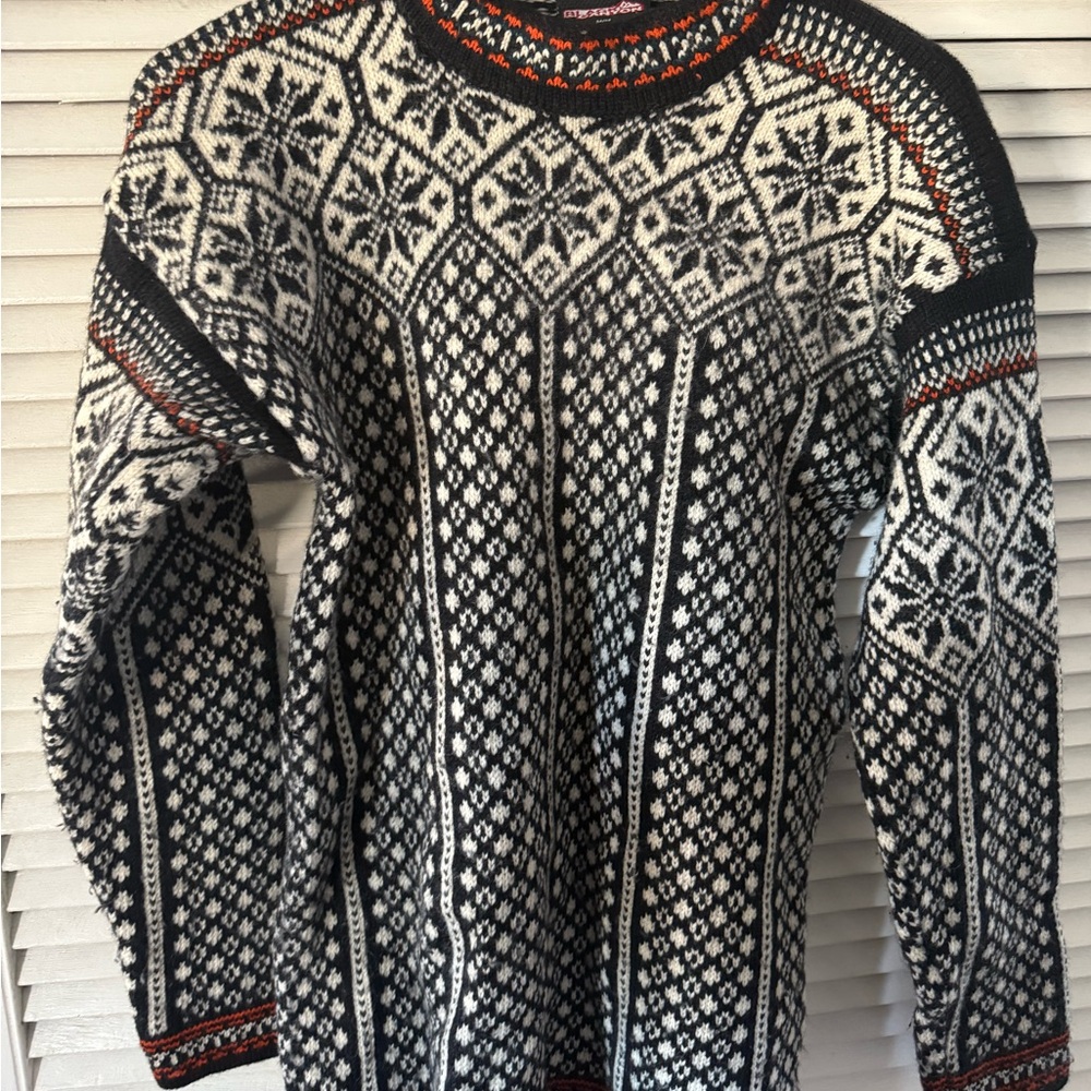 Nordic Patterned Crewneck Sweater wool- Black and White